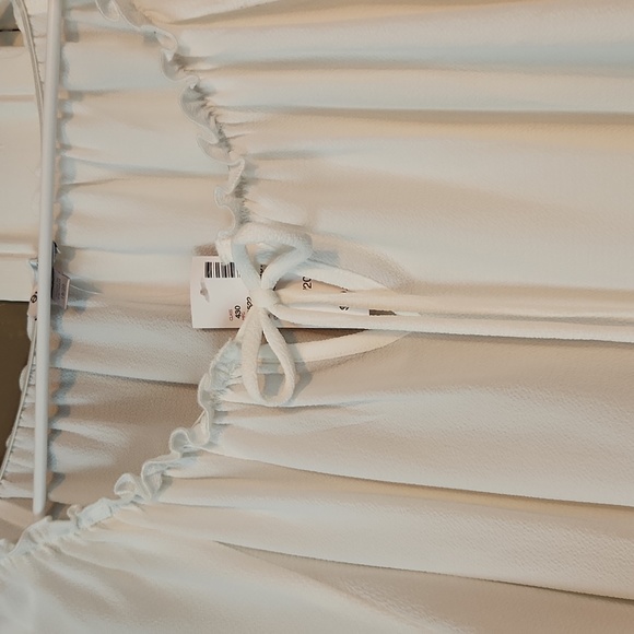 NWT Avenue Blouse - Picture 2 of 4